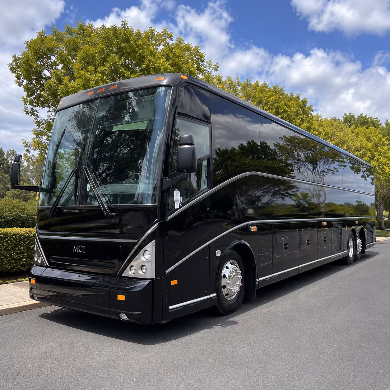 party buses minibuses and charter buses find the right fit for your concert group